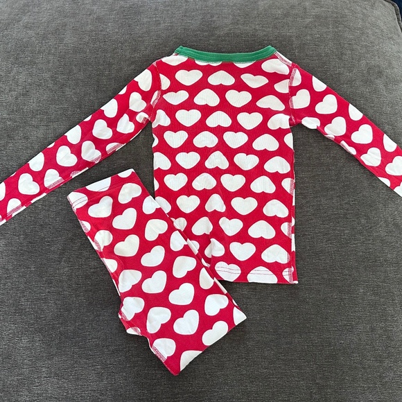 Hanna Andersson Pajamas Hearts Christmas - Picture 2 of 3